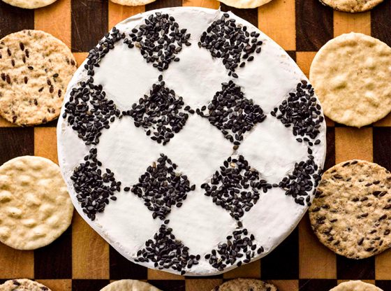 Checkerboard-Topped-Brie-and-Crackers